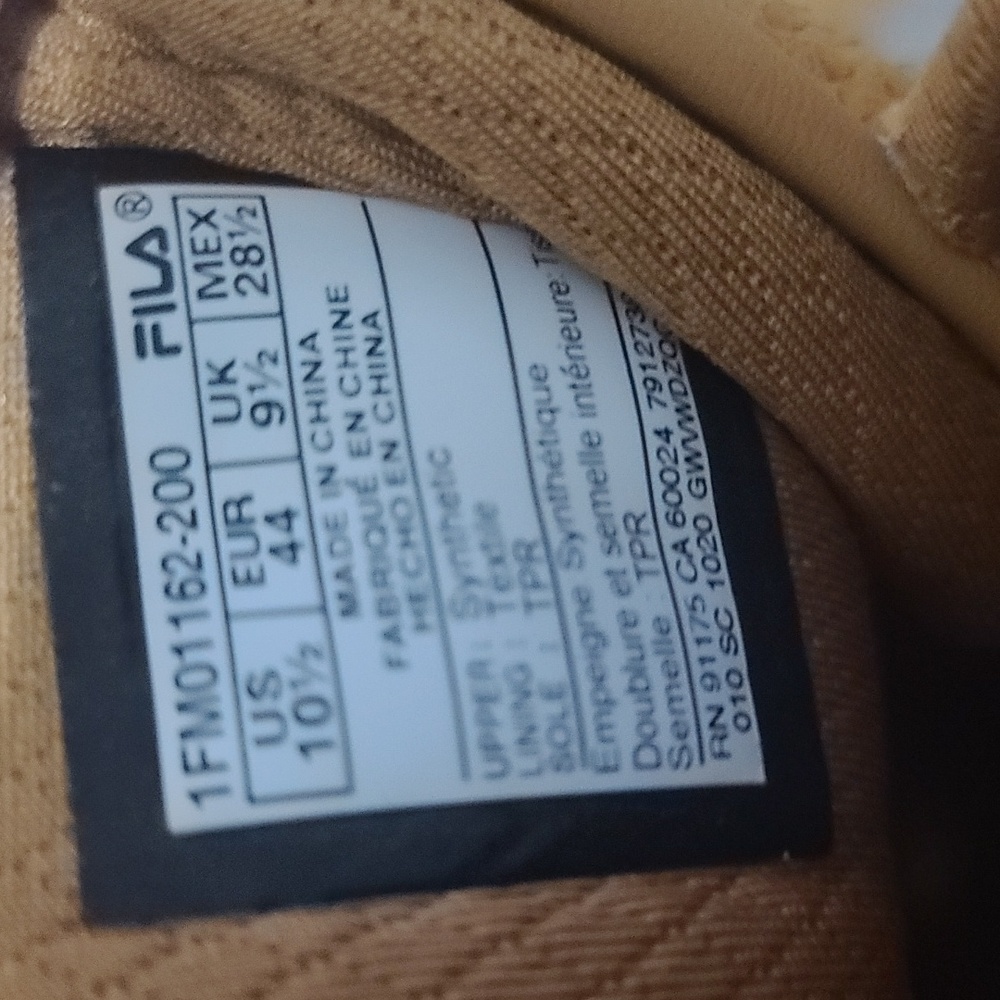 SHOES - Picture 5 of 8